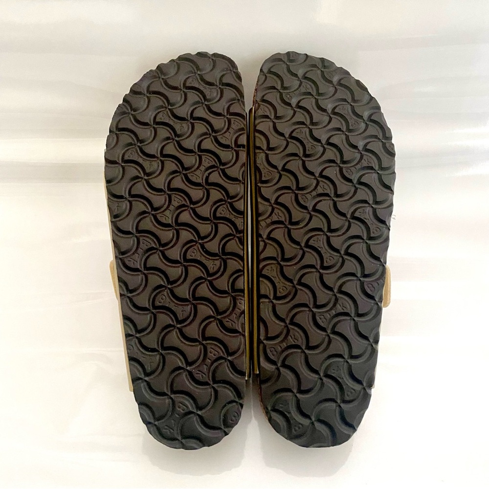 NIB Women’s Birkenstock Arizona Sandals - Picture 8 of 9